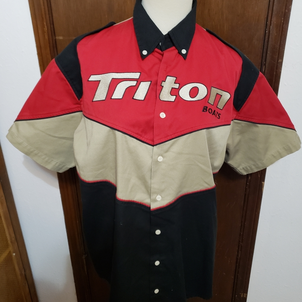 Triton Boats men's collar shirt size medium